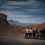 personas en el desierto