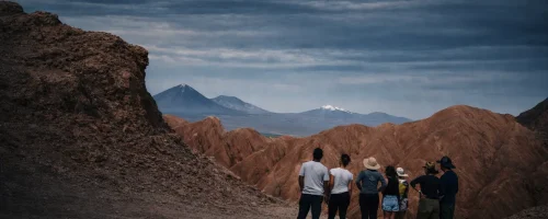 personas en el desierto